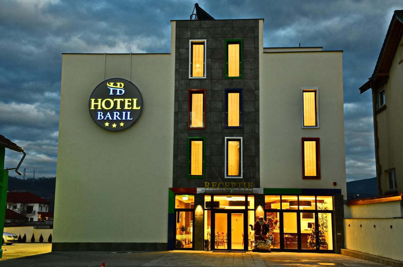Hotel Baril Hateg Exterior photo